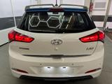 Hyundai i20 SPORT Einer von 700 NAVI SHZ PDC v+h 18AL... - Hyundai i20: Sport