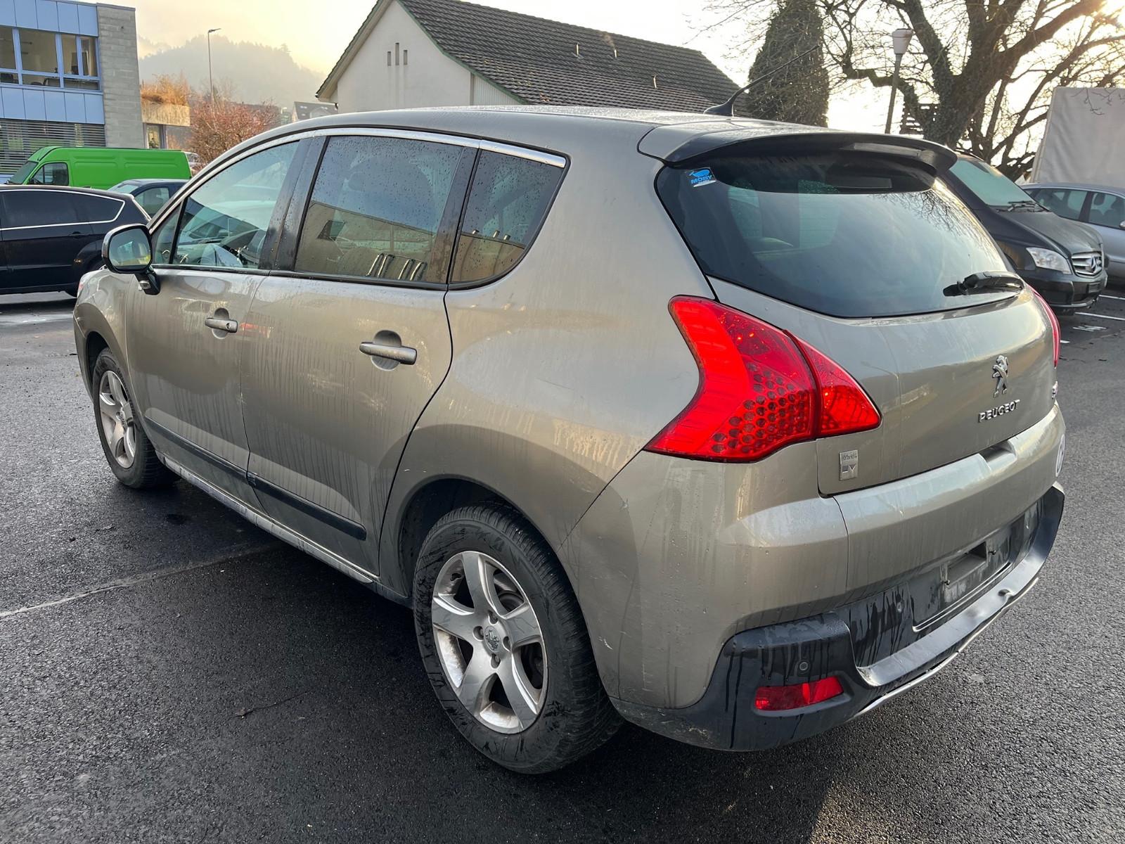 Peugeot 3008 Hybrid4 CO2 optimiert