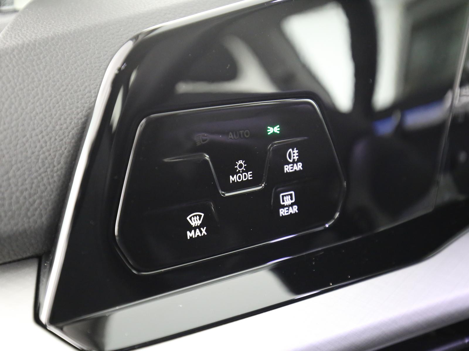 Volkswagen Golf VIII Variant 2.0 TDI Comfortline LED Alufe, миниатюра 17