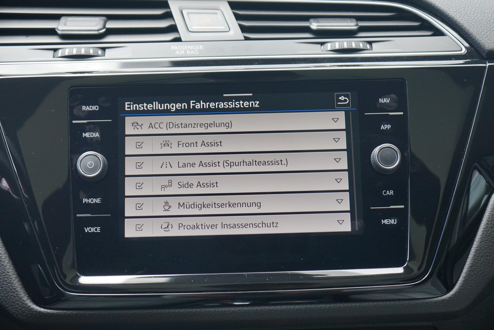 Volkswagen Touran 1.5 TSI LED Navi ACC DAB Totwinkel Kamera, миниатюра 16