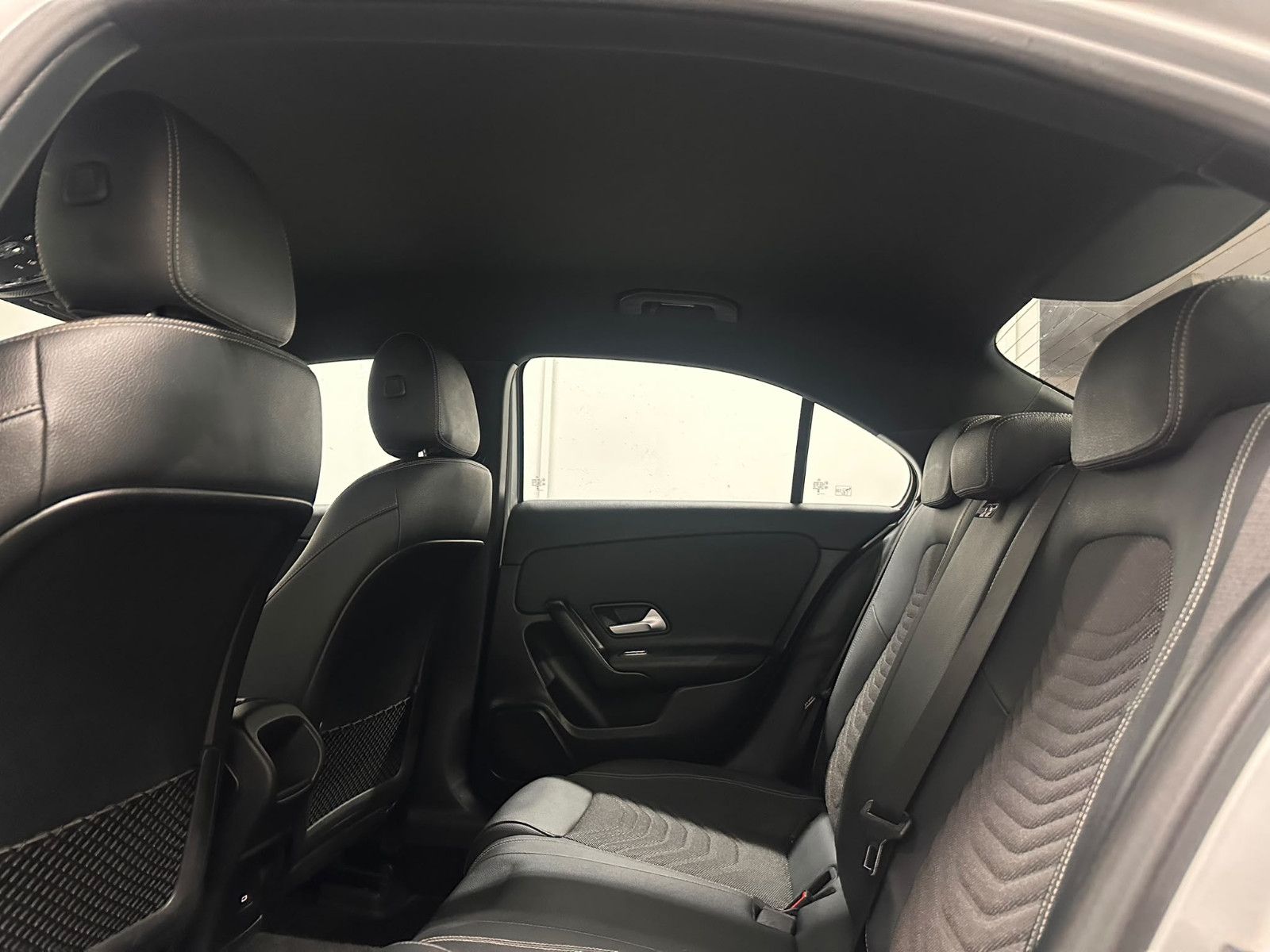 Fahrzeugabbildung Mercedes-Benz A 180 d DCT *LIMOUSINE *KLIMA*NAVI*CARPLAY*