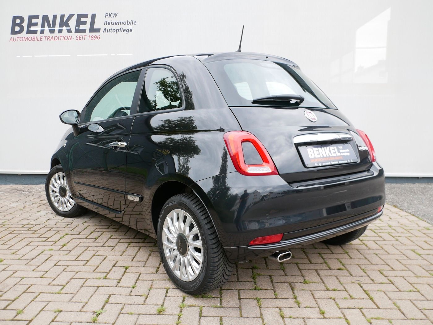 Fahrzeugabbildung Fiat 500 1.0 Mild Hybrid Lounge PDC Klima DAB ALU