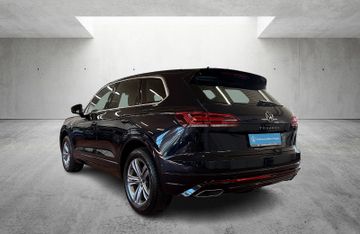 Volkswagen Touareg - 4