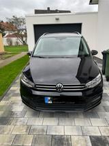 Volkswagen Touran 2.0 TDI SCR DSG Highline  - Volkswagen Touran in Kassel