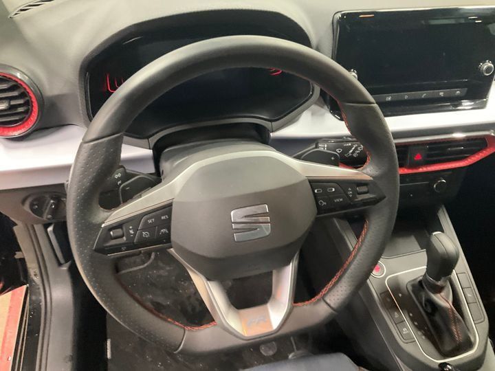 Fahrzeugabbildung SEAT Ibiza FR TSI DSG *Cam*LED*Sitzhzg*PDC*APP*ACC*