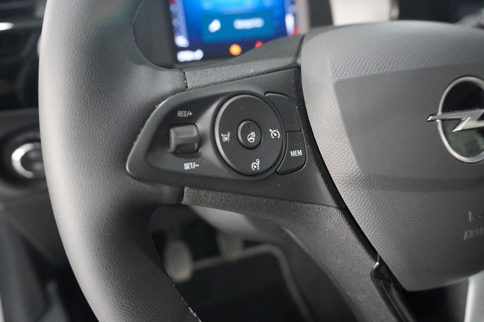 Fahrzeugabbildung Opel Corsa F 1.2 FACELIFT NAVI/LED/KAMERA/VIRTU./DAB+