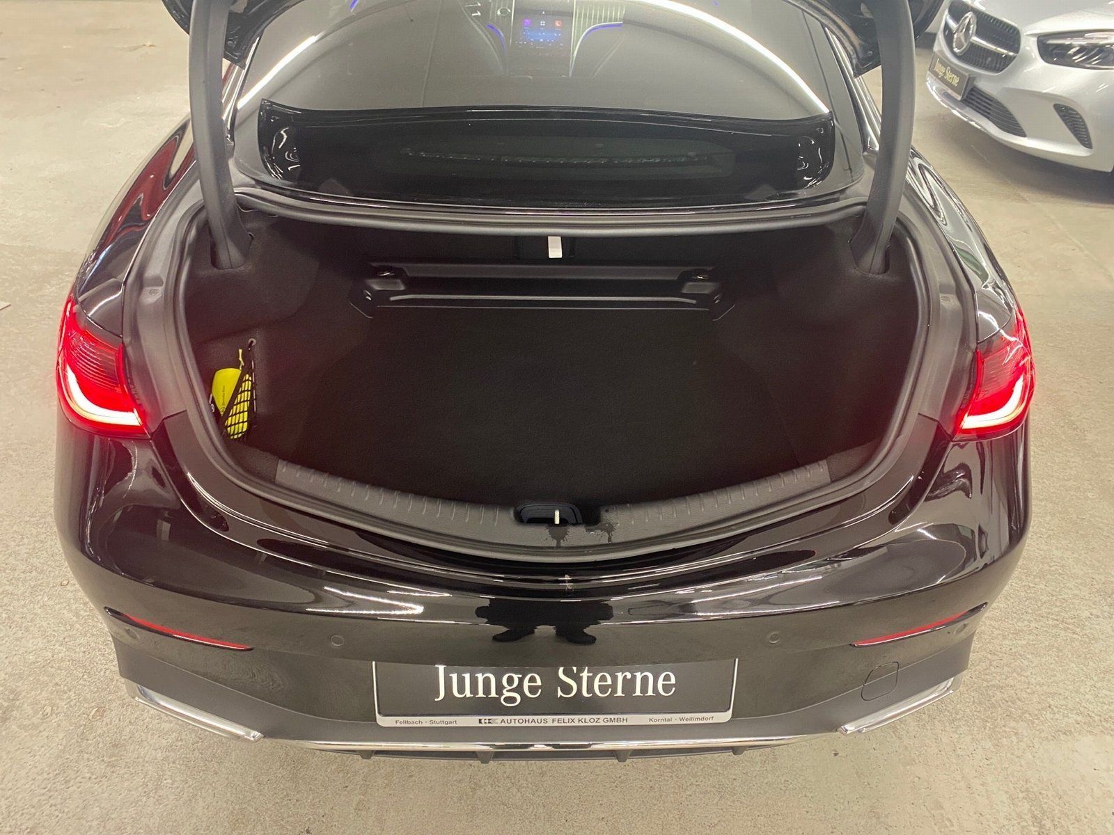 Fahrzeugabbildung Mercedes-Benz CLE 200 AMG Plus*Pano*STDHZG*HUD*360*Totwink*Mem