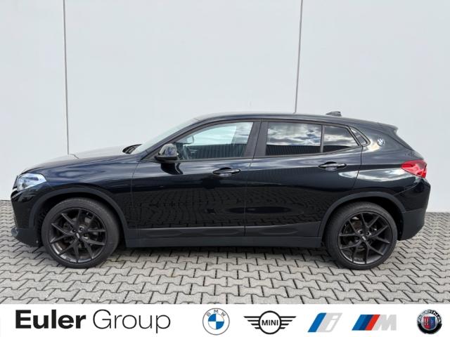 BMW X2 sDrive18iA HUD Navi LED El. Heckklappe Mehrzo
