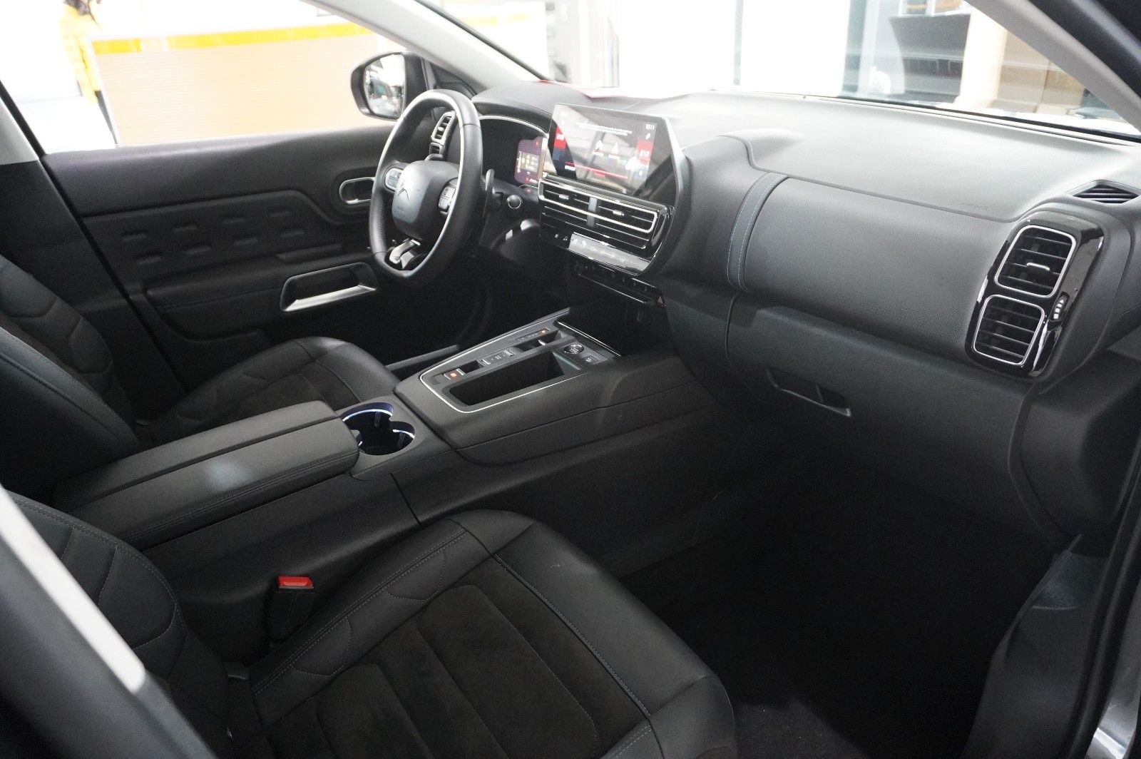 Fahrzeugabbildung Citroën C5 Aircross 1.2T SHINE EAT-8 NAVI/LED/KAMERA/SH
