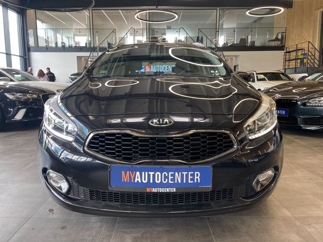 Kia Ceed Sportswagon FIFA World Cup Edition *AHK*LKH