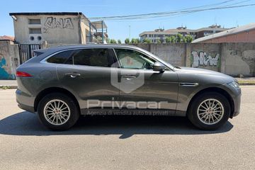 Jaguar F-Pace - 4