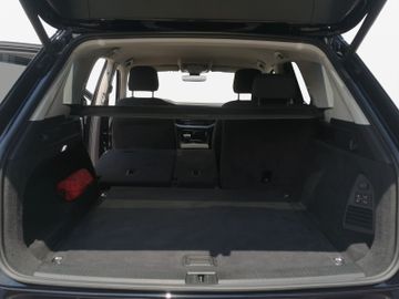 Volkswagen Touareg - 11