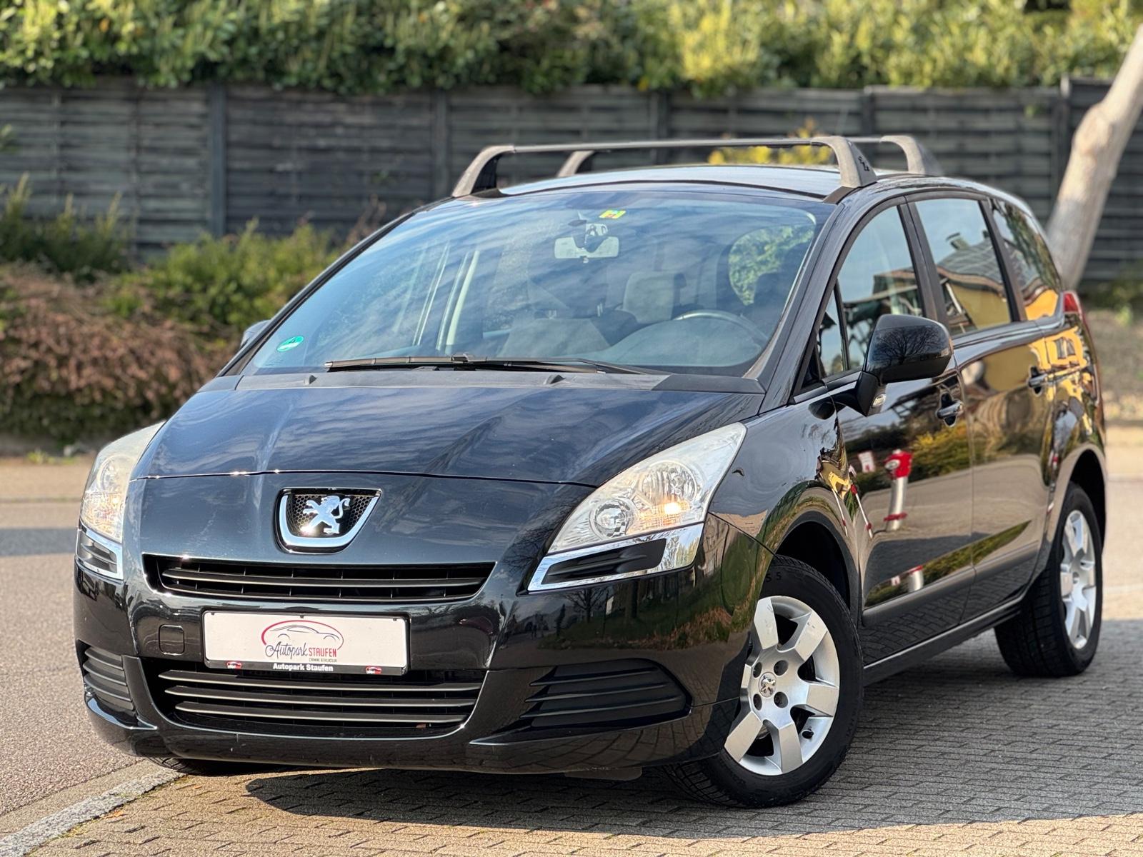 Peugeot 5008 2013 — rear view