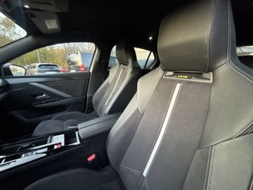 Bild 24 Opel Astra GSe AT8/NAVI/SHZ+LHZ/PDC VO+HI+360CAM