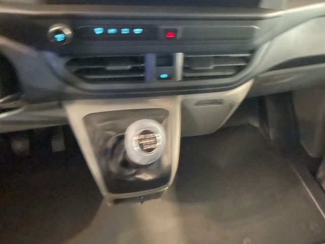 Fahrzeugabbildung Ford Transit Custom Kasten DOPPELKABINE 300 L2 Trend