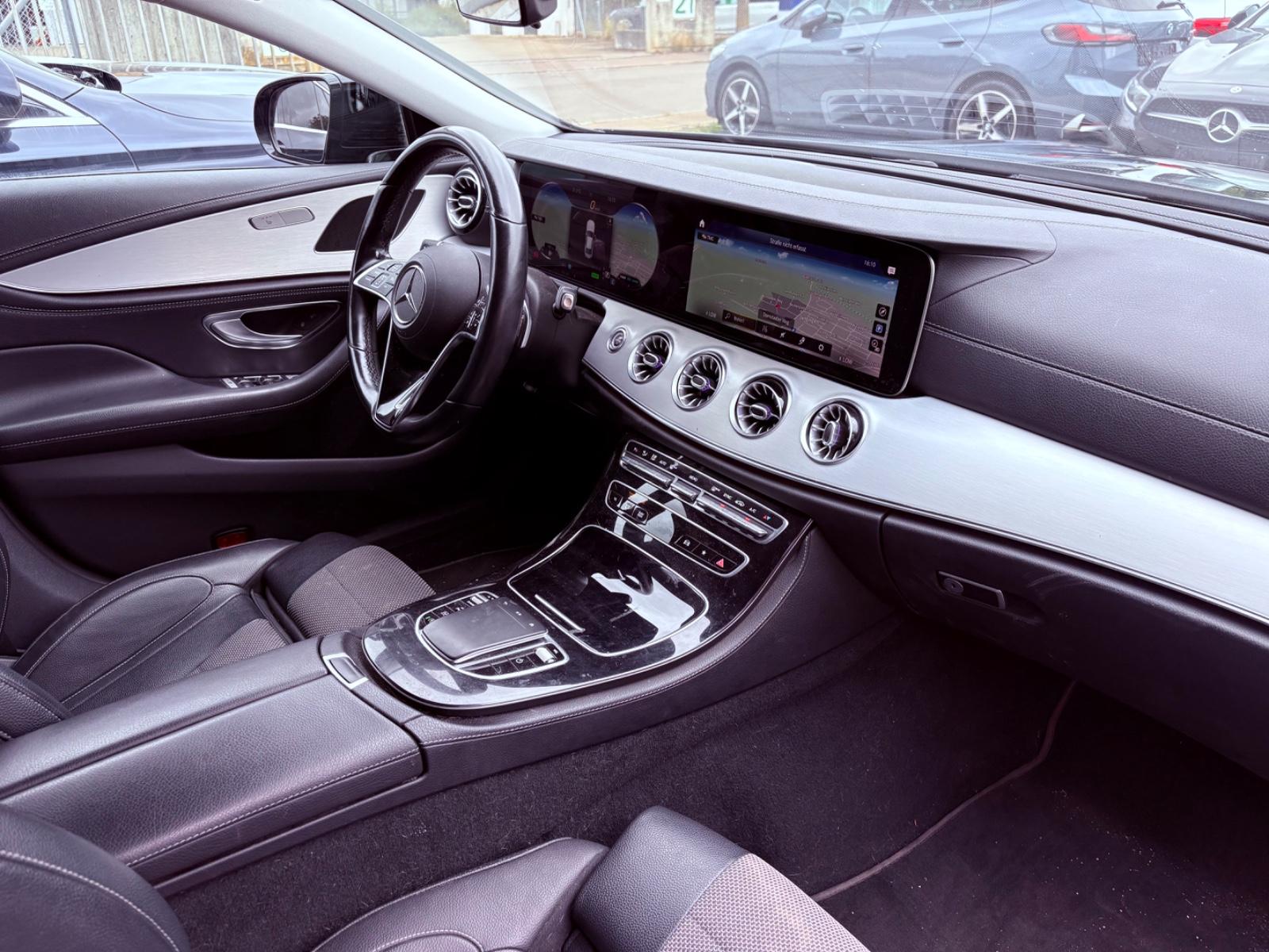Mercedes-Benz CLS 300d 4Matic AMG-Line|1.Hand|Digitaltacho|AHK