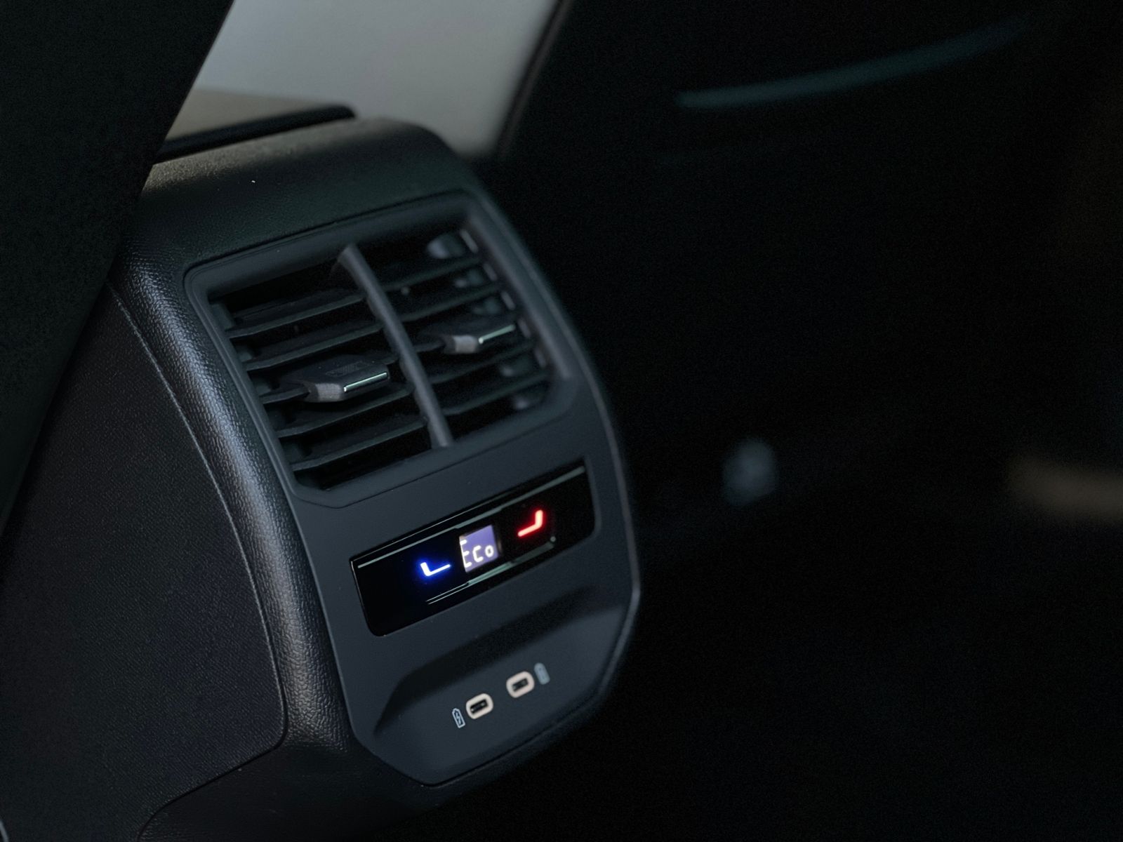 Fahrzeugabbildung CUPRA Leon Lim. VZ e-Hybrid FULL LINK LED NAVI