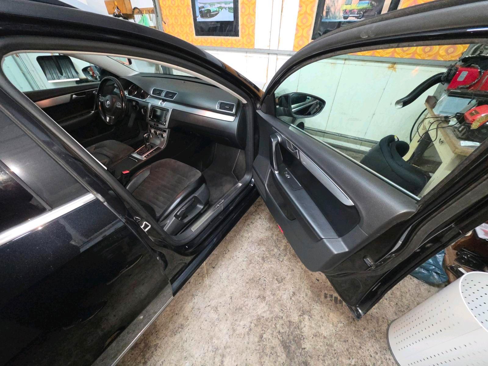 Volkswagen Passat 2014 — photo 14