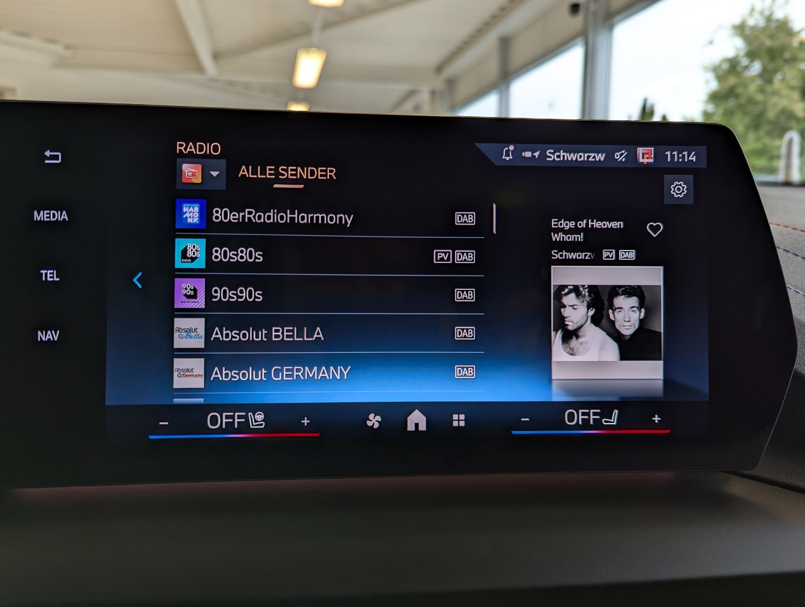 BMW 118 d M-Sport Pano HUD Innovations-Paket 360 AHK - Image 30