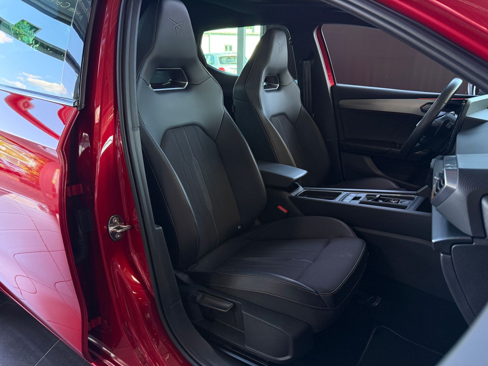 Fahrzeugabbildung CUPRA Leon VZ PANO BEATS ACC RFK
