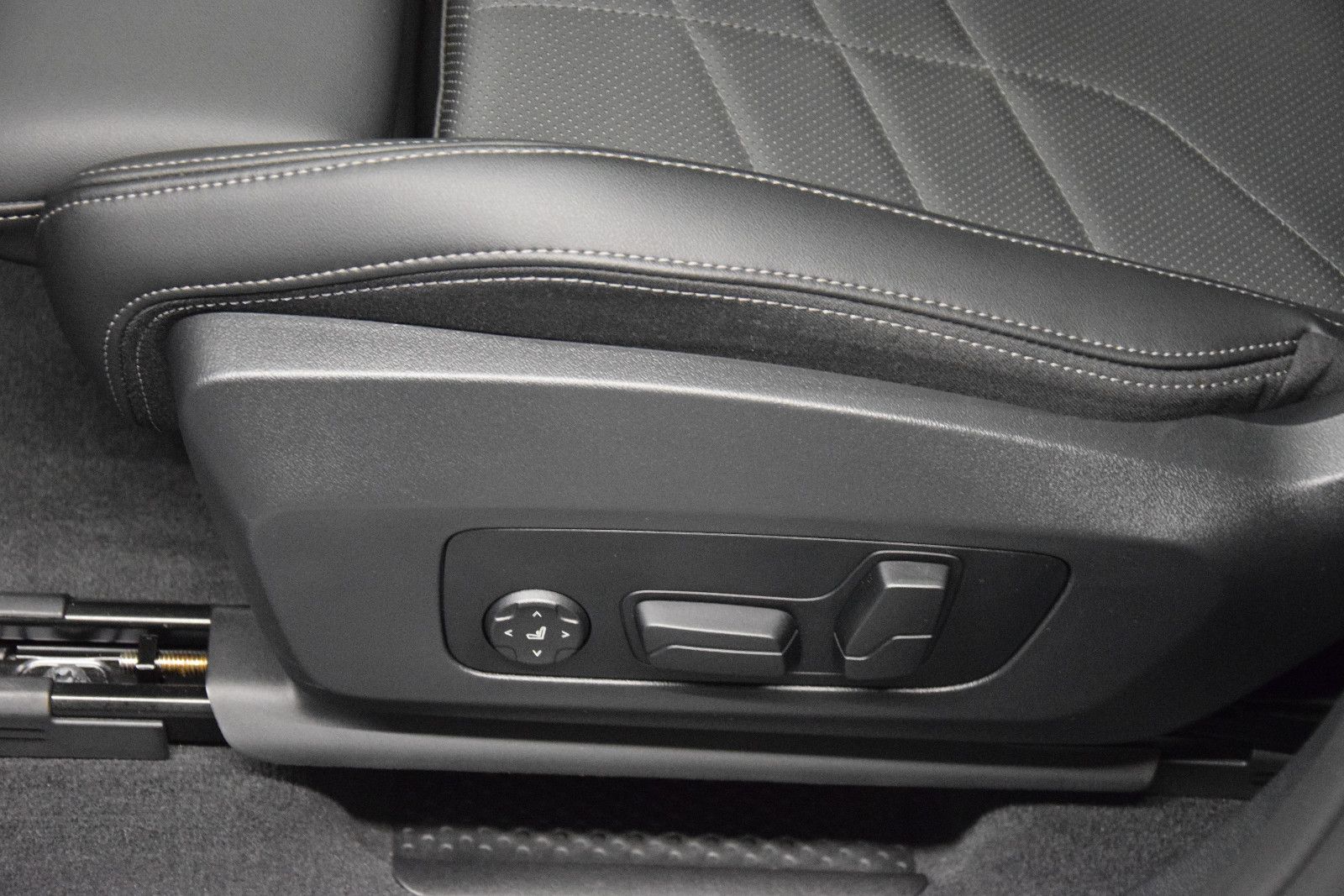 Fahrzeugabbildung BMW X1 18 i sDrive M Sport Pano H&k Memory ACC Leder