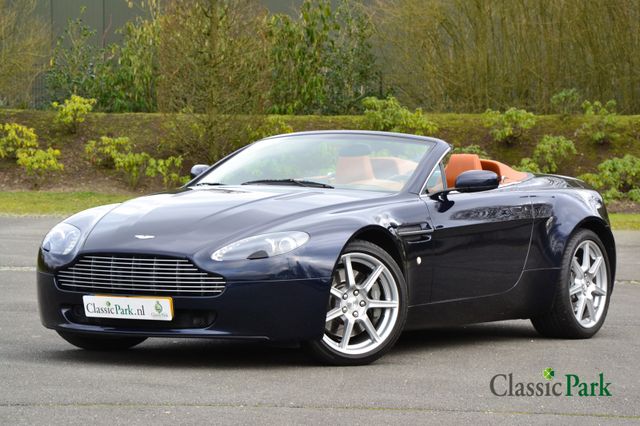 Aston Martin V8 Vantage Roadster