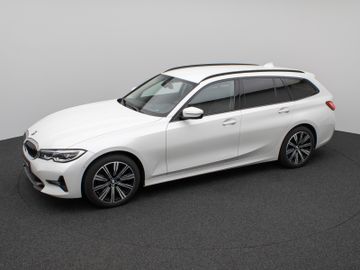 Fahrzeugabbildung BMW 320d xD SportLine HUD DAB 360°Stop&Go Alarm AHK