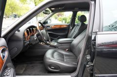 Fahrzeugabbildung Jaguar XJ Executive 3.2 V8 Automatik Leder LM PDC
