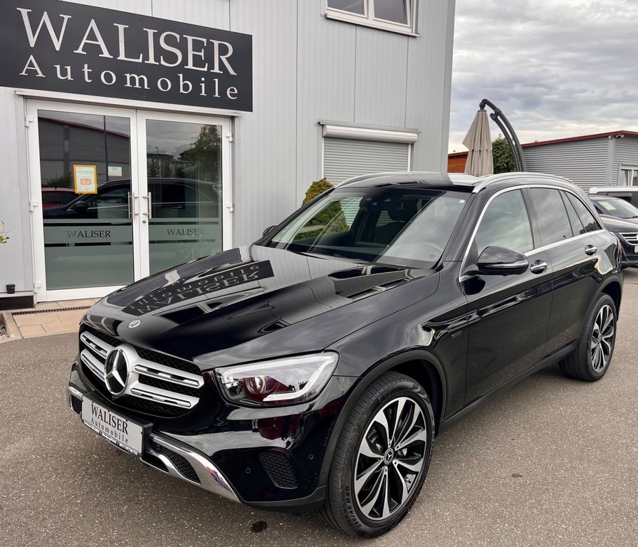 Image of Mercedes-Benz GLC 300