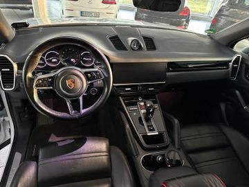 Porsche Cayenne - 10