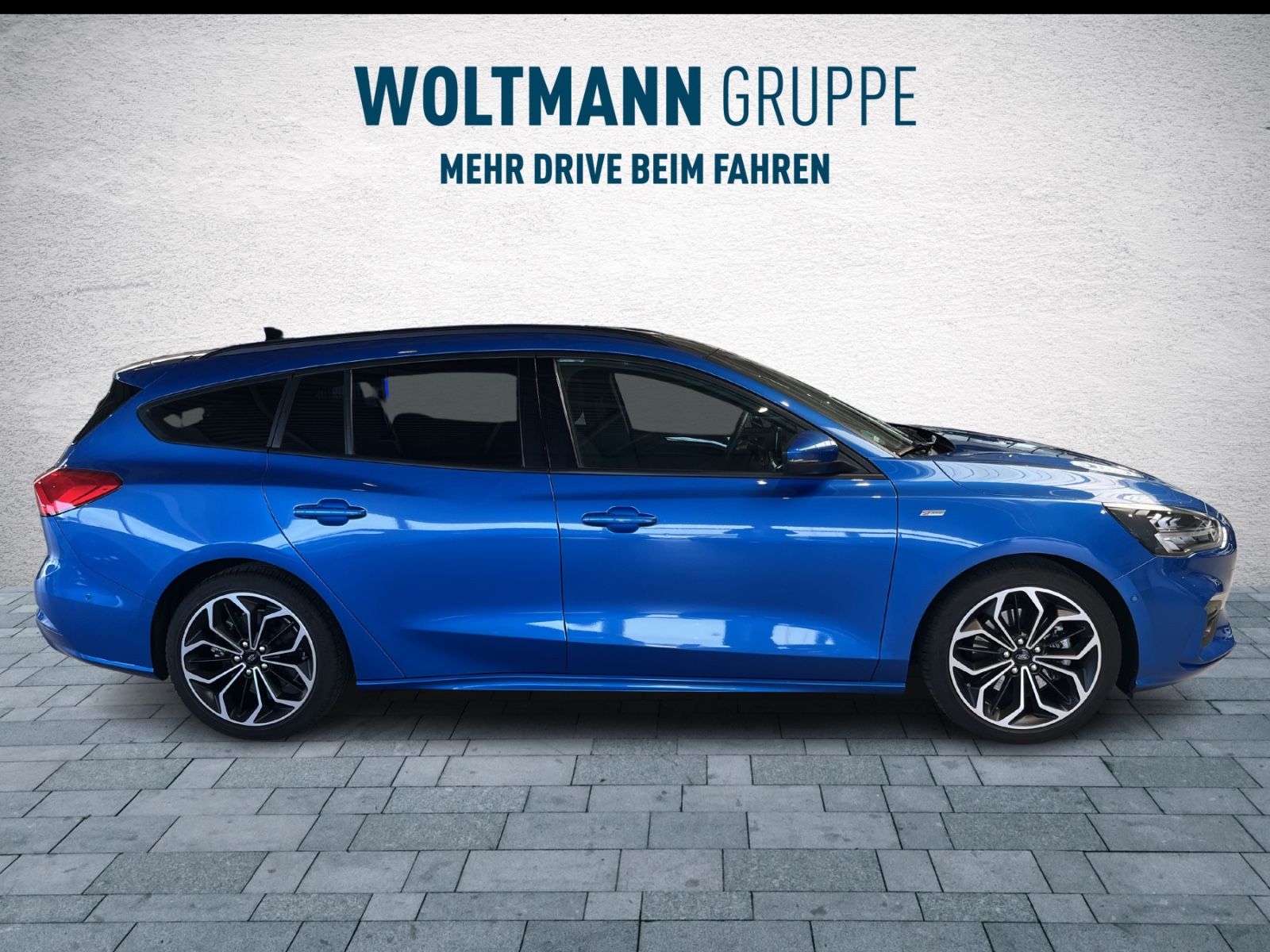 Fahrzeugabbildung Ford Focus Turnier ST-Line *PANORAMADACH*