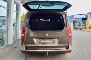 Mercedes V 220 - 7