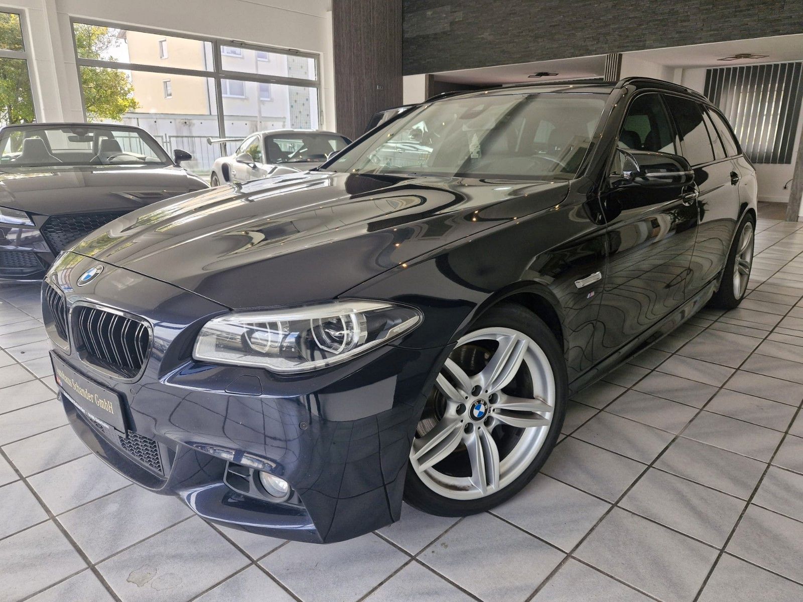 Gebrauchtwagen BMW 525 525 d xDrive*M-Paket*HUD*ShadowLine*LED* in Deggendorf