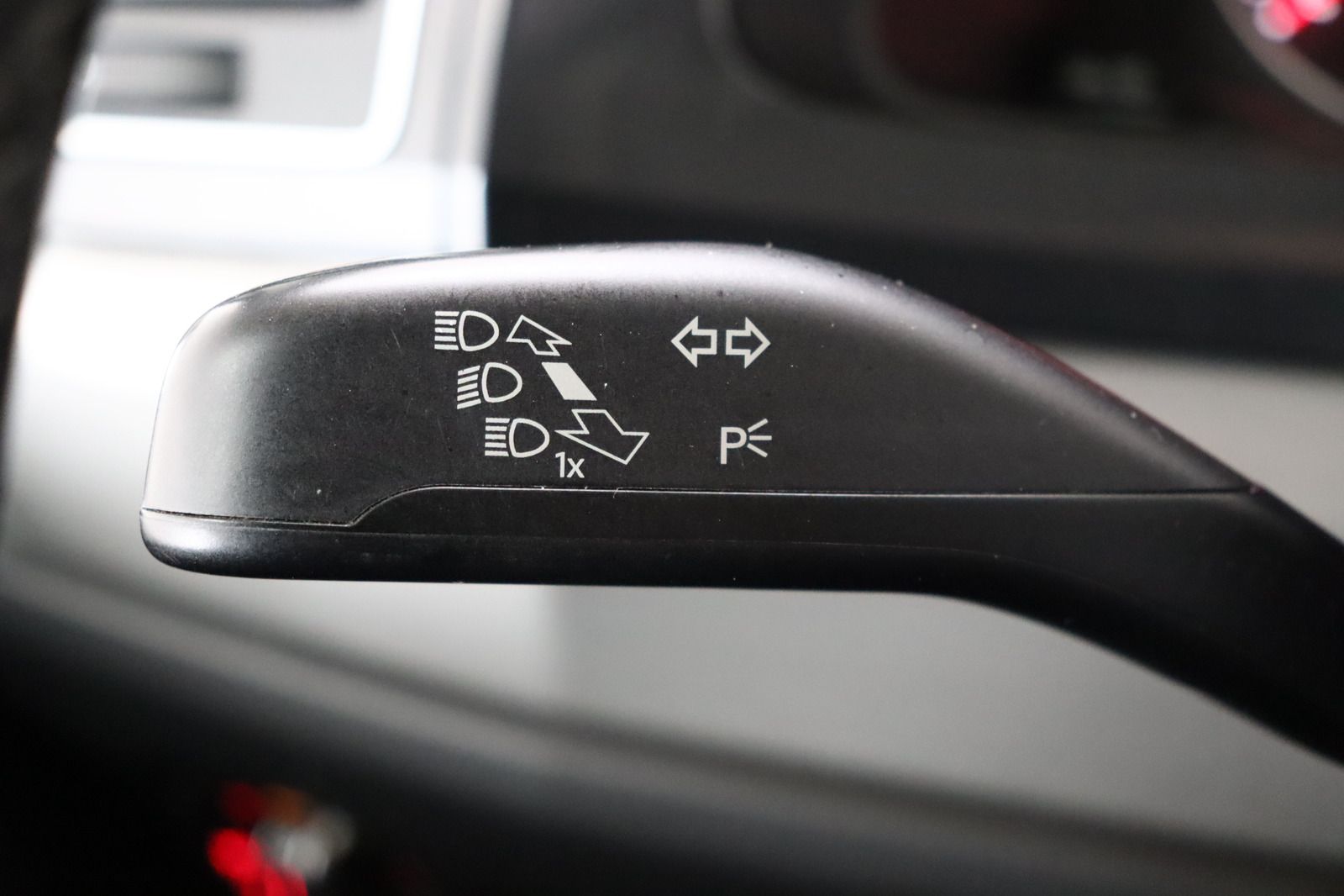 Fahrzeugabbildung Volkswagen T6 Multivan * Standhzg. * LED * AHK