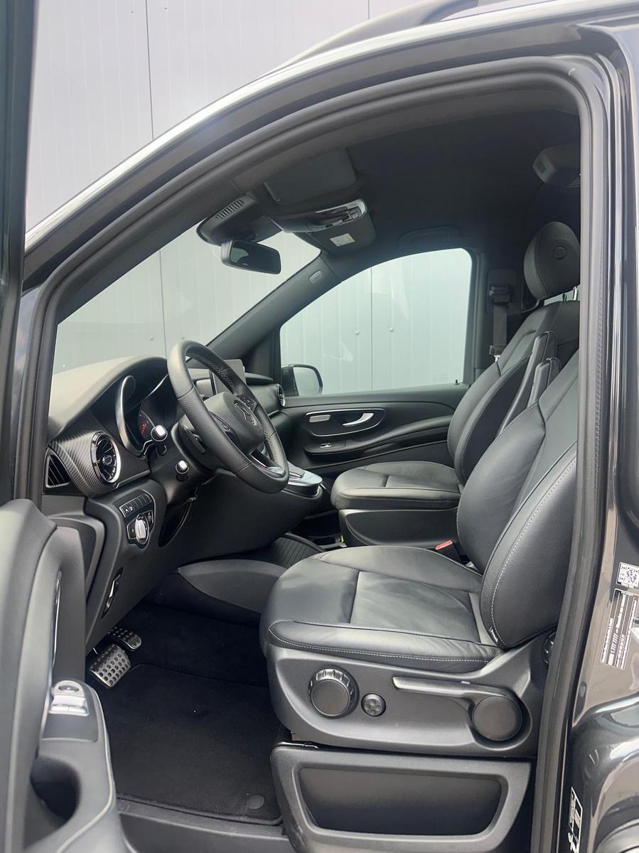 Mercedes-Benz V250 LANG AVANTG AMG-LINE PANO 7SITZ EL.TÜR 360°