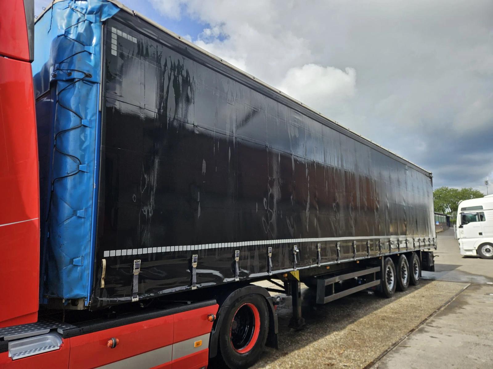 Schmitz Cargobull S01
