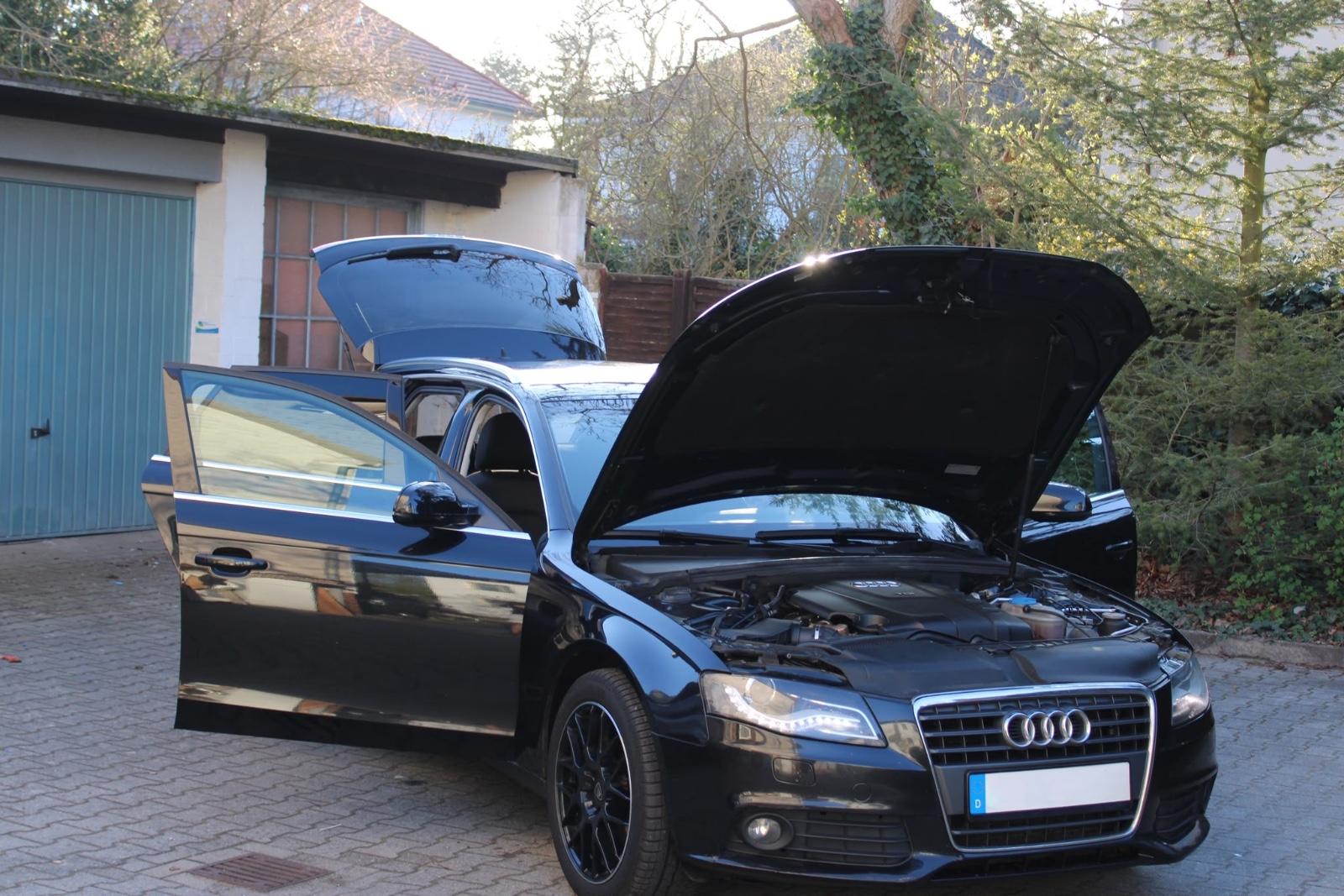 Audi A4 2010 — photo 7