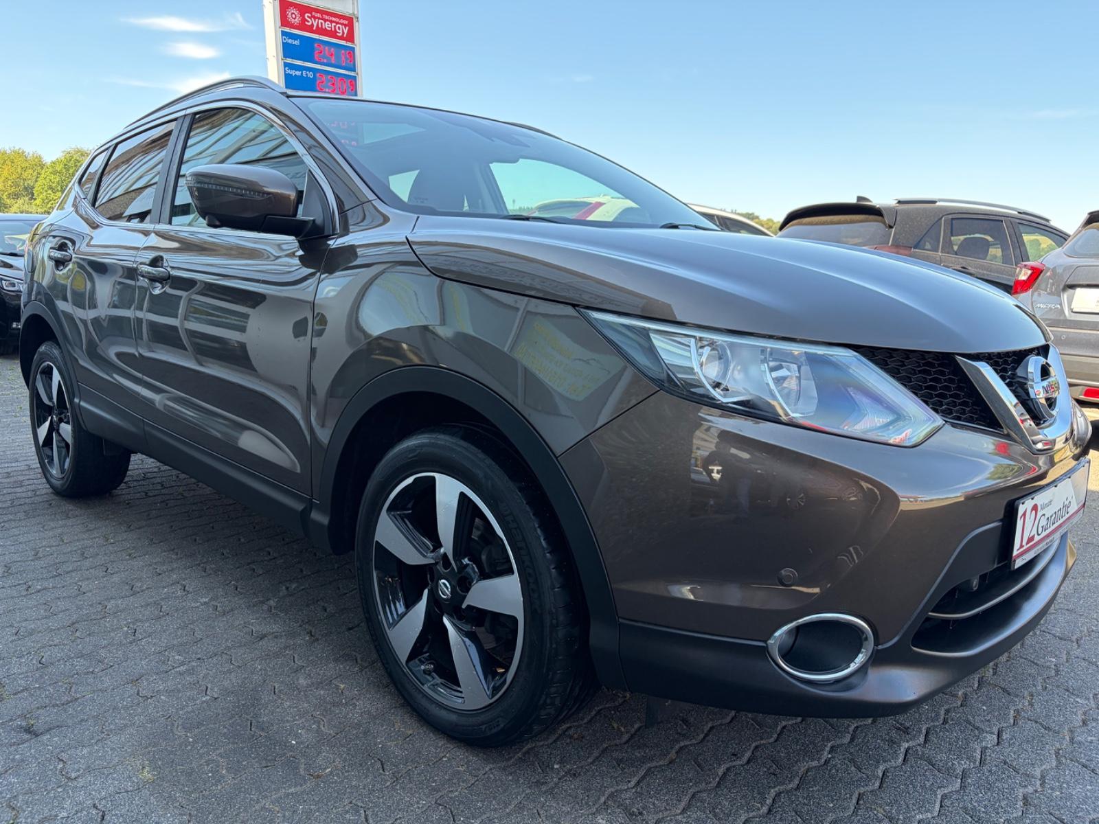 Nissan Qashqai 360° 4x4*NAVI*PANO*LED*KLIMAA-*TEMPO*2HD