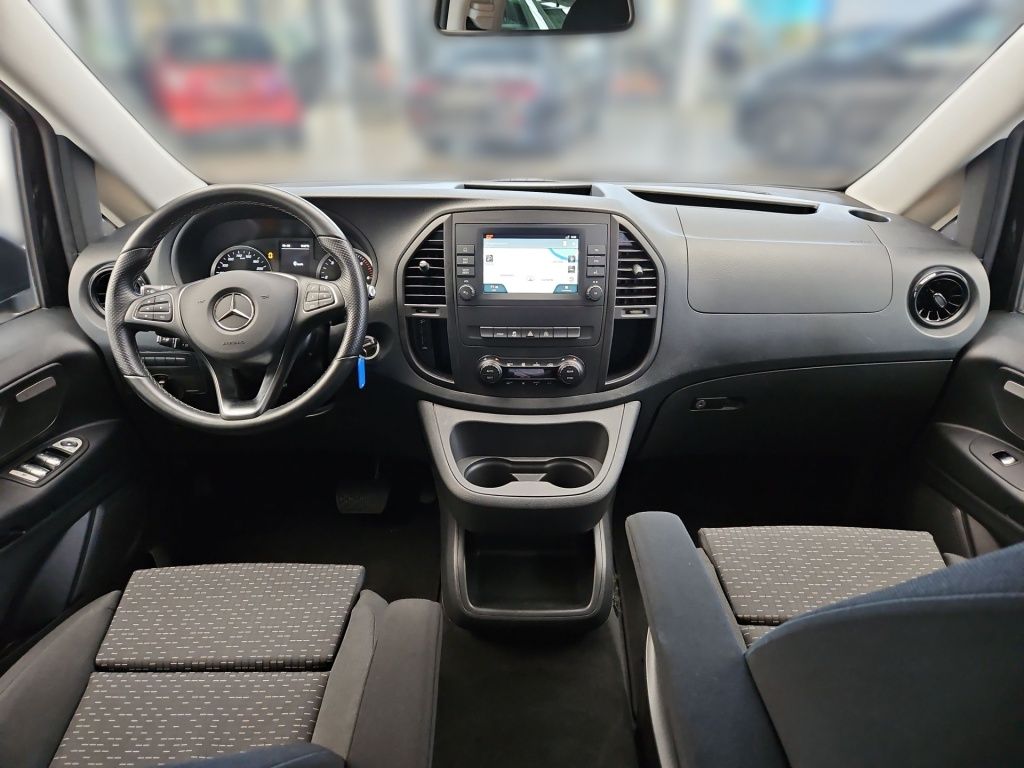 Fahrzeugabbildung Mercedes-Benz Vito 119 CDI Tourer kompakt Navi Distronic LED
