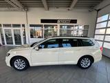 Volkswagen Passat Variant Business LED / DSG - mit Diesel-Antrieb: Beige, Kombi