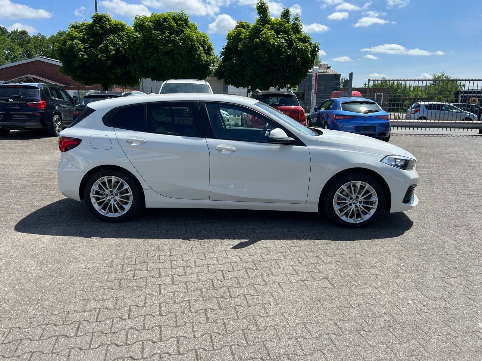BMW 118i Advantage 17"Alu+WR,HeadUp,Sitzhz.Sportsitz foto 2