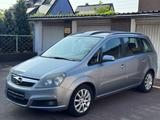 Opel Zafira B Edition PANORAMA NAVI 6-GANG 7-SITZER - Opel Zafira: Panorama