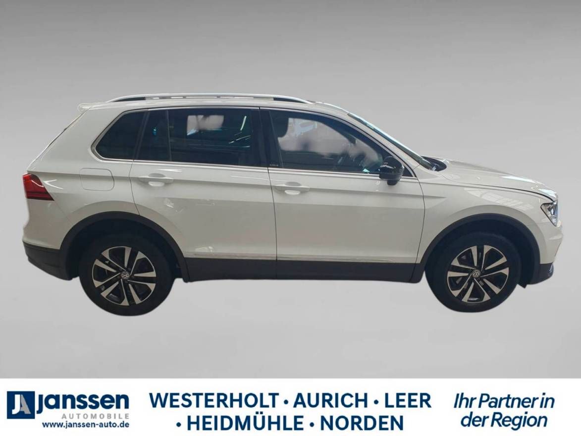 Fahrzeugabbildung Volkswagen VW Tiguan 4motion/Automatik/PDC/Navi/Sitzheizung