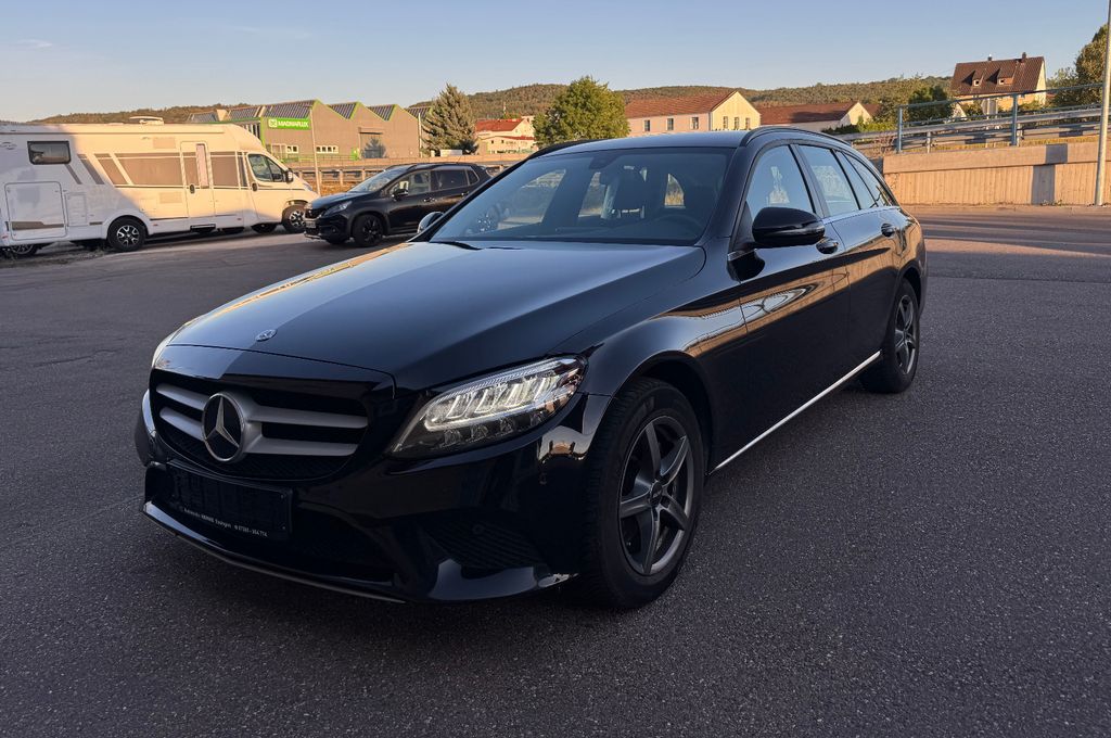 Image of Mercedes-Benz C 200