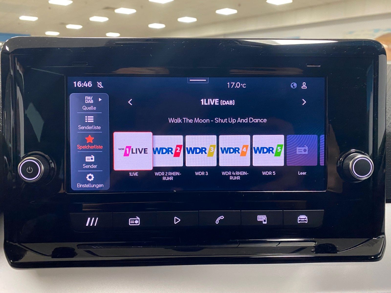 Fahrzeugabbildung SEAT Arona 1.0 TSI FR Garantie 2030+voll LED++KAMERA+