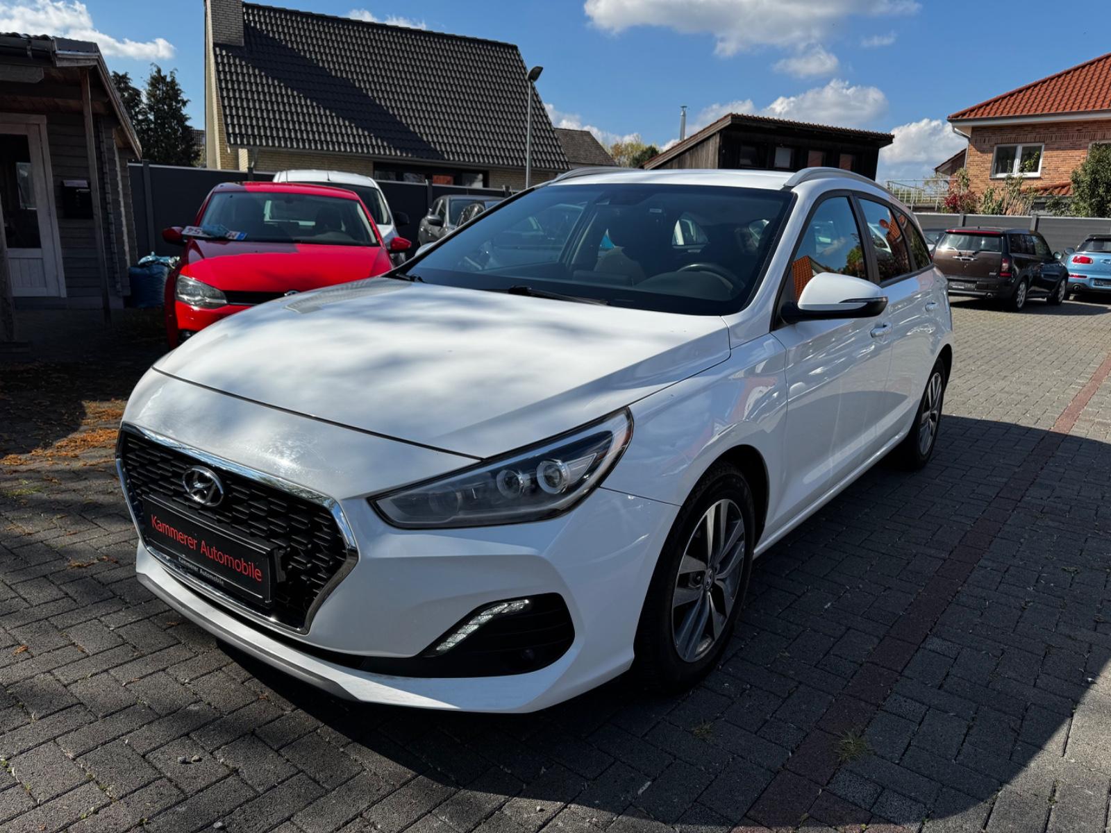 Hyundai i30  1.6 CRDI Kam Klima SHA SHZ