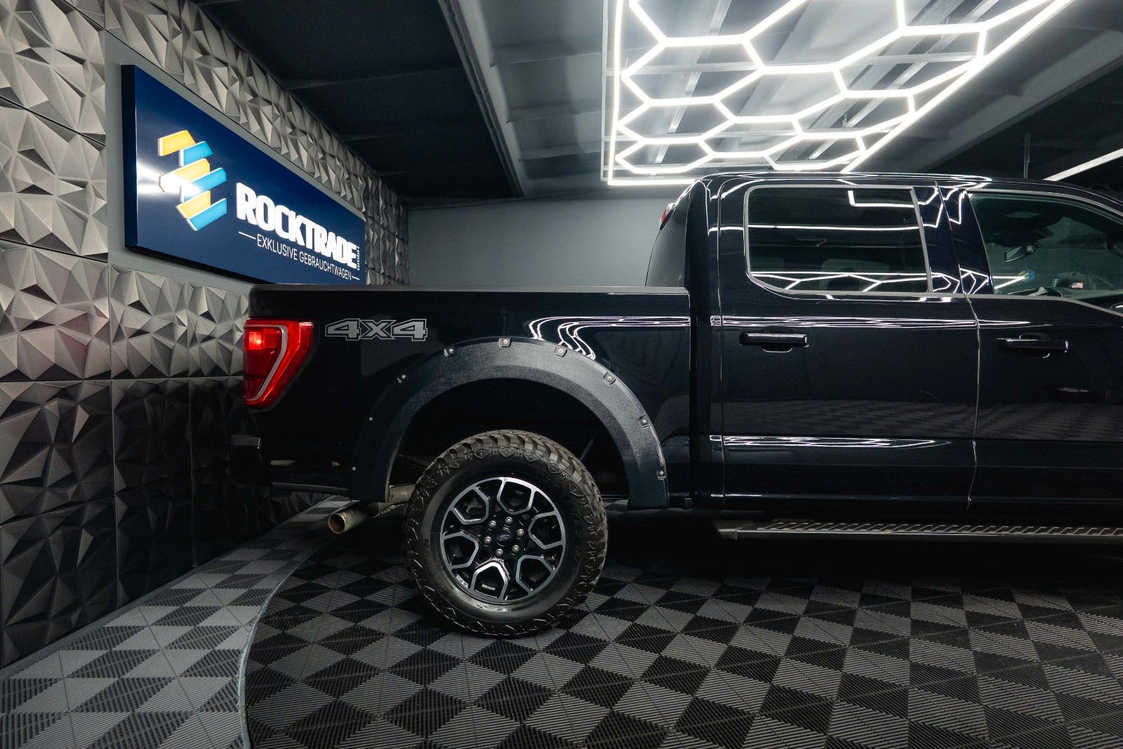 Fahrzeugabbildung Ford F150 3.5 V6 RAPTOR SuperCrew 4x4 Offroad LED 19%