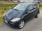 Mercedes-Benz A-Klasse 5-Türer ALU AHK Klima alles neu W169 - Mercedes-Benz A-Class: Türer