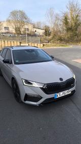 Skoda OCTAVIA RS  MIT GARANTIE CANTON KAM MATRIX LED  - Skoda Behindertengerecht