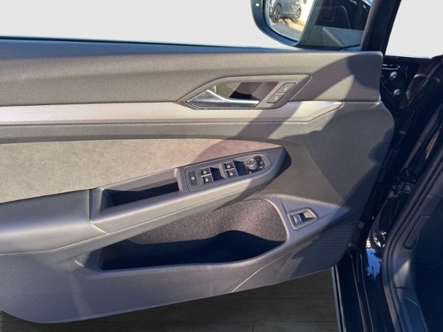 Golf VIII Variant STYLE 1.5 eTSI IQ LIGHT ASSIST